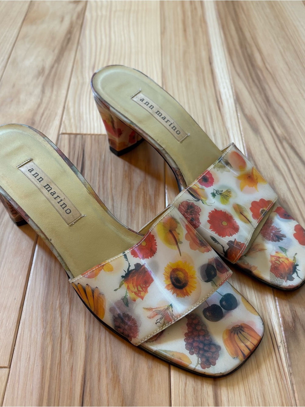 Vintage 90’s Ann Marino Holographic Fruit Floral Print Block Heel Slide Mules